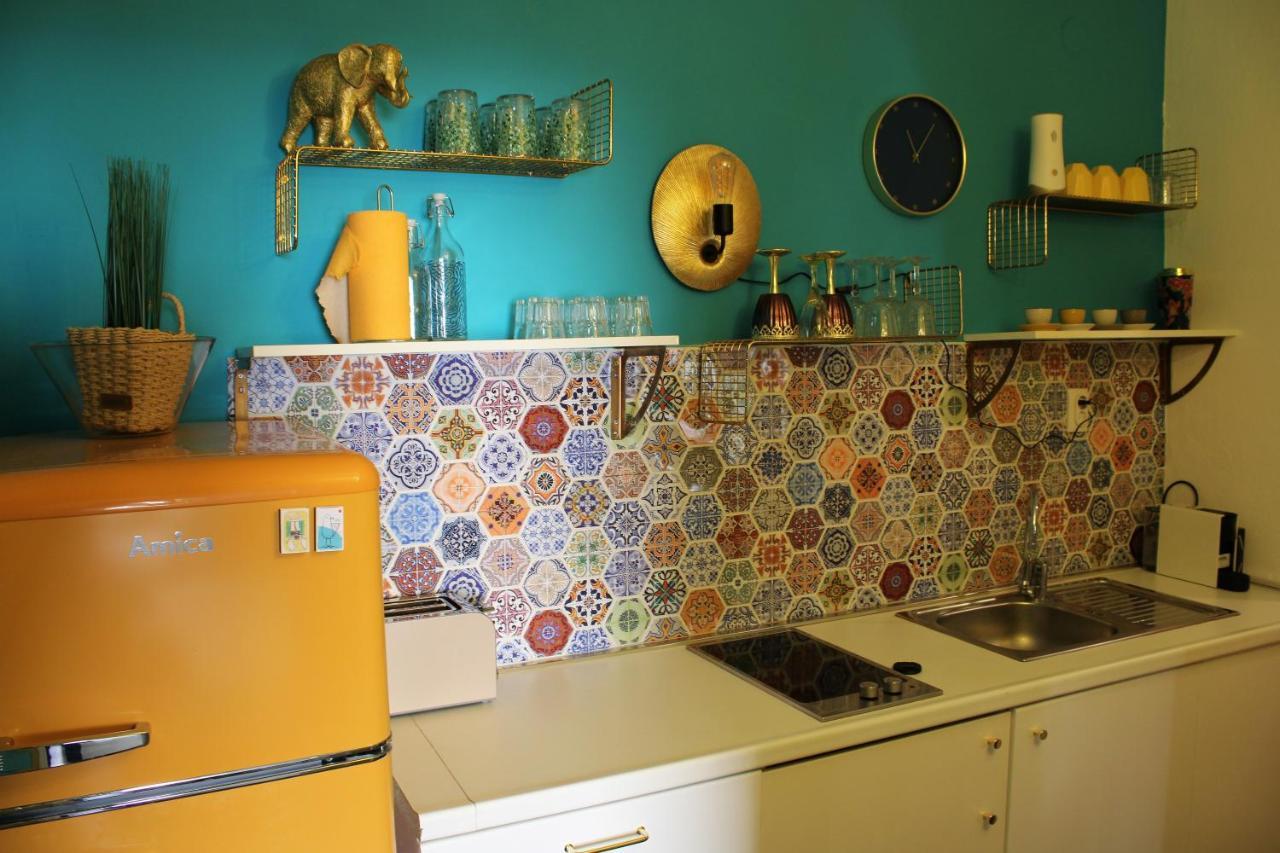 Oh La La Apartment Old Town Ровинь Экстерьер фото